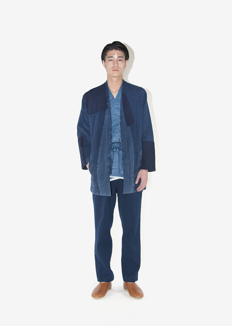 41-1. Bingo-kasuri jacket and slacks - indigoBingo-kasuri cotton produced by a traditional textile manufacturer in Japan. Woven slowly with an antique shuttle weaving machine. This method of weaving allows air to get inside the cotton during the weaving process.