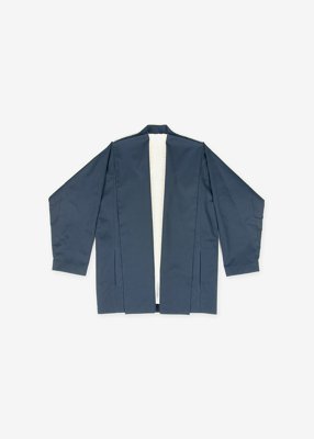 47. Twill-weave organic cotton jacket coatOrganic cotton for the outer fabric. Pure woolen boa and linen cloth lining.