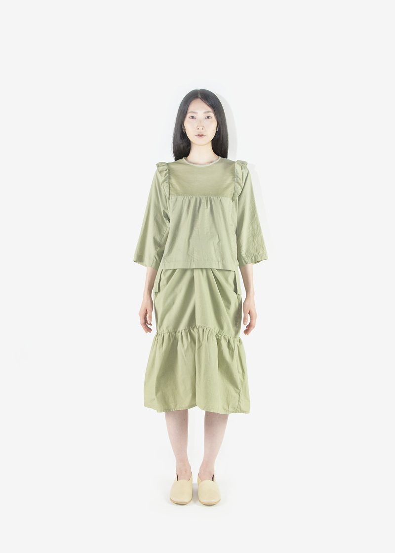 25. Organic cotton french twill frilled shirt and organic cotton broad cloth wrapped skirt - pomegranate herbal dyeComes in white, natural, black, beige, lac herbal dyed pink, pomegranate herbal dyed green and Ryukyu indigo.