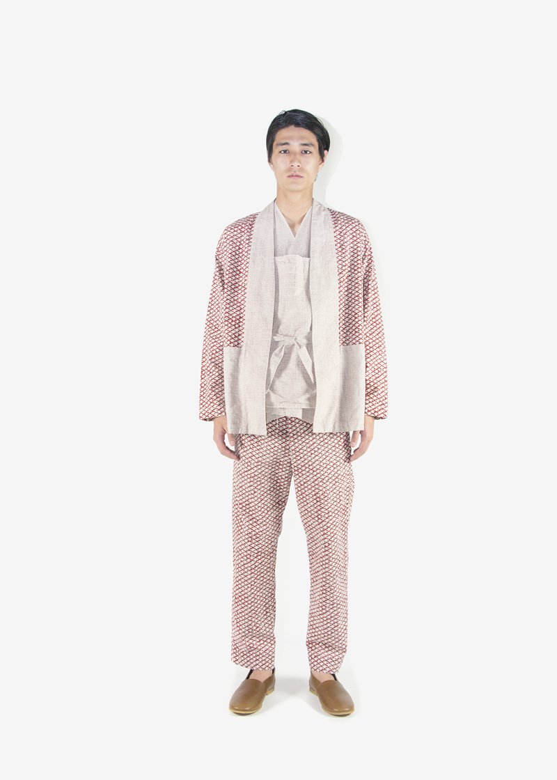 41. Canvas haori jacket, canvas top with Hakkaku-Shinka embroidery and canvas wrapped pantsWorn with naturally tanned leather shoes.