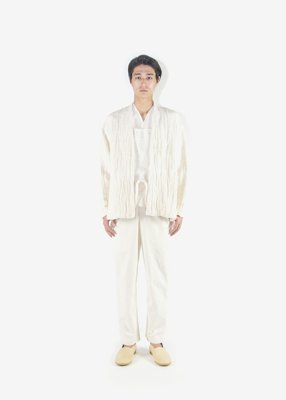 13. Hemp work coat, hemp work top with Hakkaku-Shinka embroideryWorn with organic cotton wrapped pants. Comes in natural, black and Ryukyu indigo.