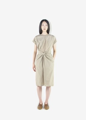 82. Triangle seam wrapped dressCosmic Wonder's symbolic wrapped dress. Made with organic cotton broad cloth. Triangle part is composed of organic cotton satin. Comes in natural, white, black, beige, lac herbal dyed pink, pomegranate herbal dyed green and Ryukyu indigo.