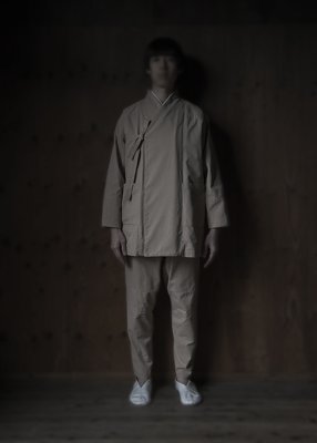 41. Organic cotton work-suits | beigeMade from organic cotton twilled fabric. With organic cotton lining. Finished with many cycles of washing. Inspired by antique work clothing.