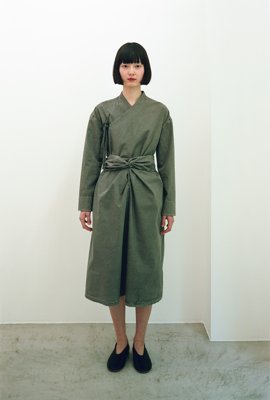 09. Organic cotton koromo wrapped dressComfortable wrapped koromo made from organic cotton broadcloth.