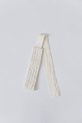 03. Hand-spun cotton beltThe cotton used for the collection are cultivated with organic farming methods. It was hand-spun, and producing a soft and plush fabric. Woven slowly with a shuttle weaving machine.
