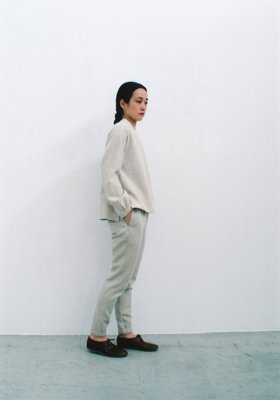 38.Wool and linen round raglan sleeves pullover shirt, Wool and linen gathered pantsFabric is made from mixed spinning of Shetland wool and the linen.