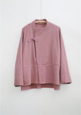 53.Khadi fork shirtDyed in red grape with pink. The cotton used for the shirt is hand-spun and hand-woven.