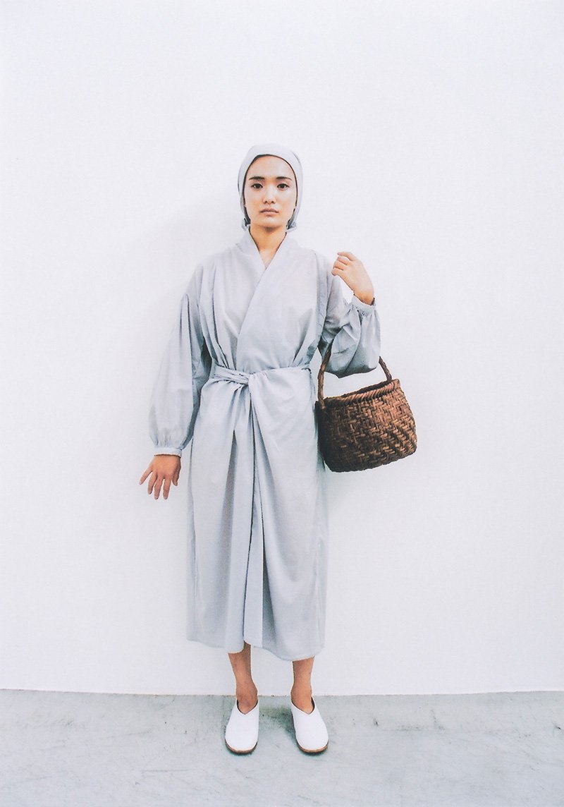 Organic cotton light lawn mythic wrapped dress, Wild grapevine basket