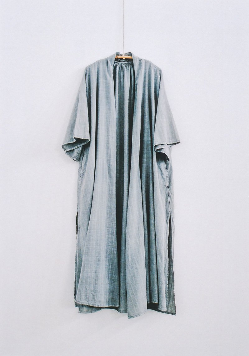 Khadi cotton Sumi-dyed gray short-sleeved haori cardigan