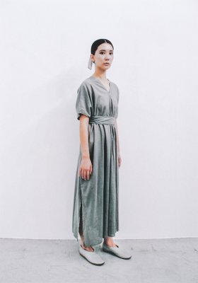 Organic cotton light lawn Sumi-dyed gray ancient dress