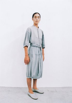 Khadi cotton Sumi-dyed gray mandarin collar shirt and gathered wrapped pants
