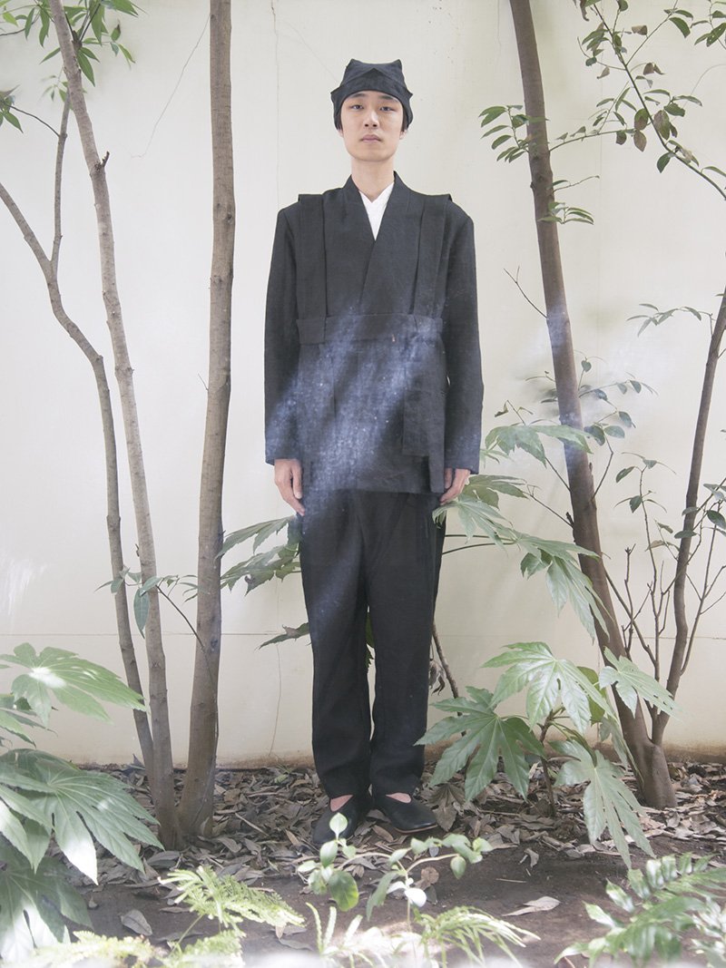 2 Yama-Nokoromo Linen suits, Tsunokakushi, Linen Taski, Naturally tanned leather folk dress shoesMade from Belgium linen.
