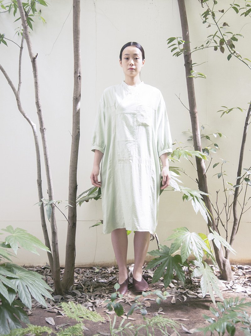 33 Organic cotton pojagi folk shirt dressComposed of organic cotton oxford, organic cotton satin and organic cotton broad. Gardenia blue herbal dyed jade.