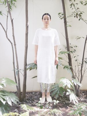 10 Umi-Hagoromo Linen shirt dress, Linen Monpe pantsMade from Belgium linen and Linen cotton lawn.