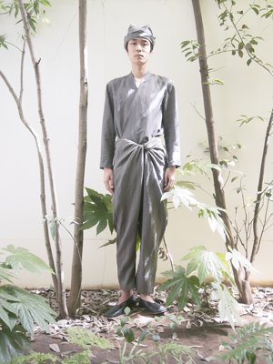 14 Umi-Hagoromo Linen cotton lawn dress shirts, Linen Wrapped pantsShirts is made from cotton lawn. Pants is made from Belgium linen.