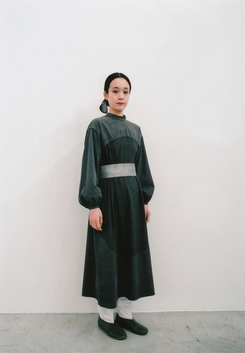Beautiful mythic ceremony sumi-dyed sumikuro colored silk cotton circle indication dress