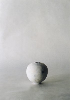 Miyakono Yasuda “Sound of Light #2” 2019 Fired by Noyaki process Crystal and Titanium coating 130×130×130