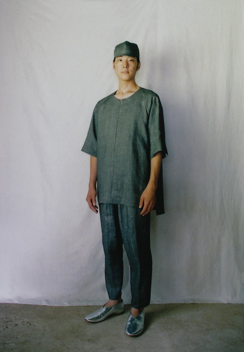 Linen Sumizome smock, tattsuke and cap