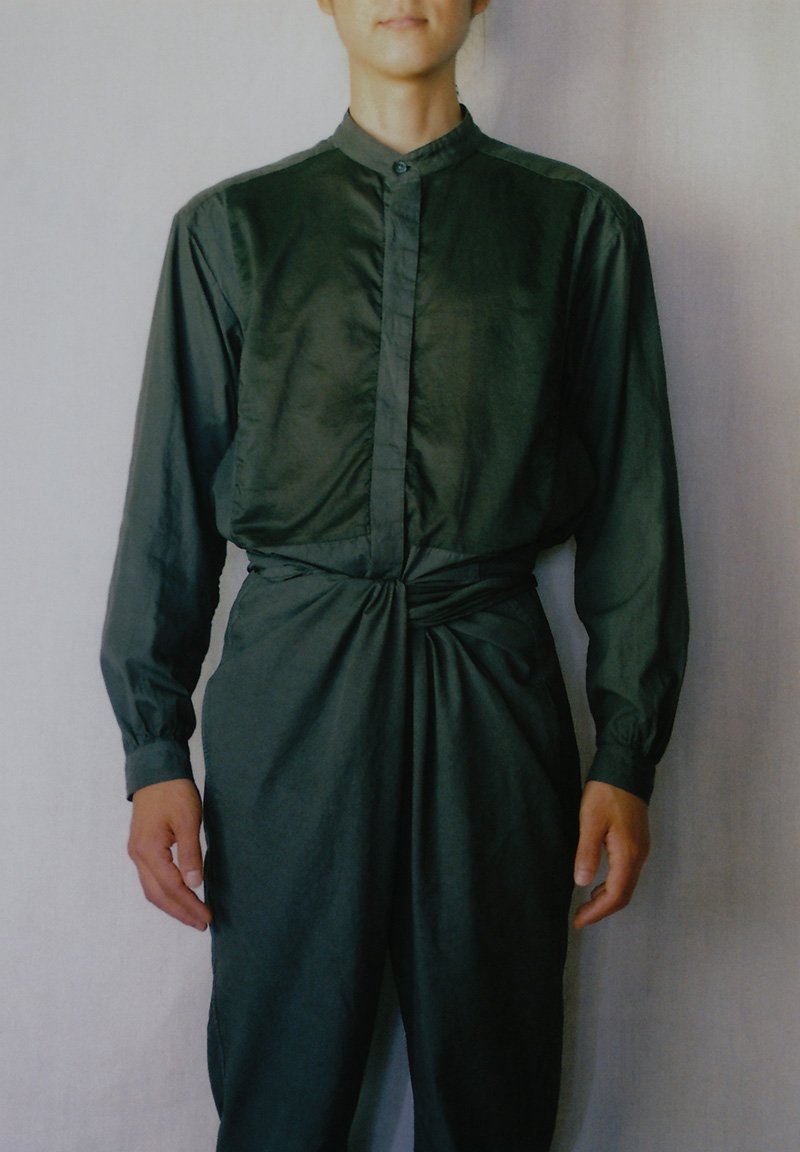 Organic cotton ancient soot colored Farmer shirt and wrapped pants
