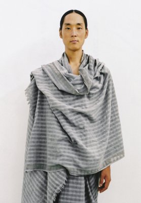 Khadi Nadeshiko woodblock printing sumi-dyed light sumikuro scarf