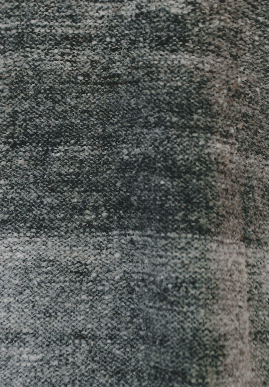Each garment is made from only one sheep’s hair so that you can enjoy its unique quality.