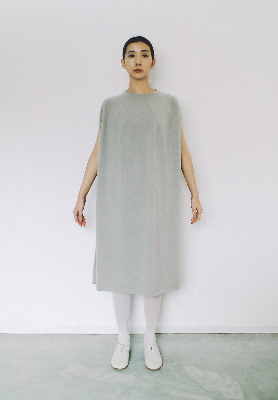 Cashmere beige colored dress with seamless