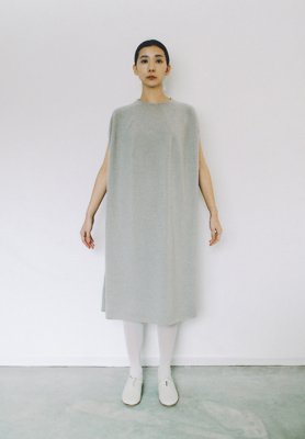 Cashmere beige colored dress with seamless
