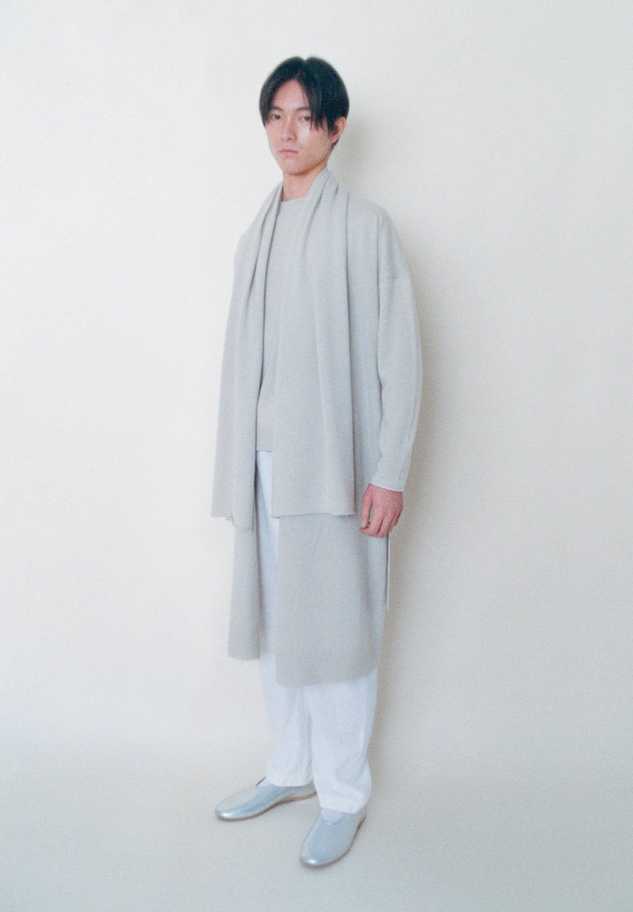 Light and warm gray colored cashmere haori coat with sweater and scarf