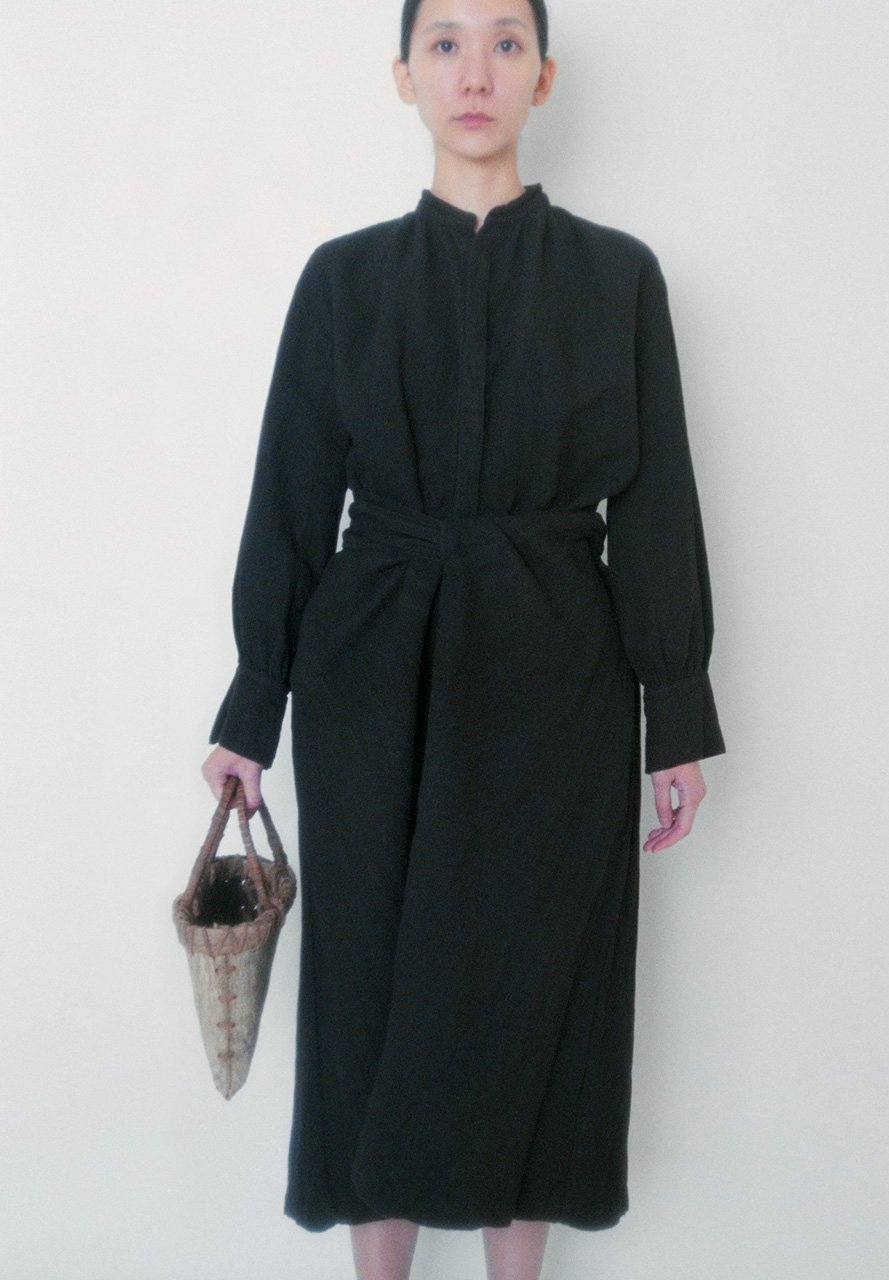 Flower of Life Sashiko hemp cotton mad-dyed shirt wrapped dress and Japanese wing nut hand bag