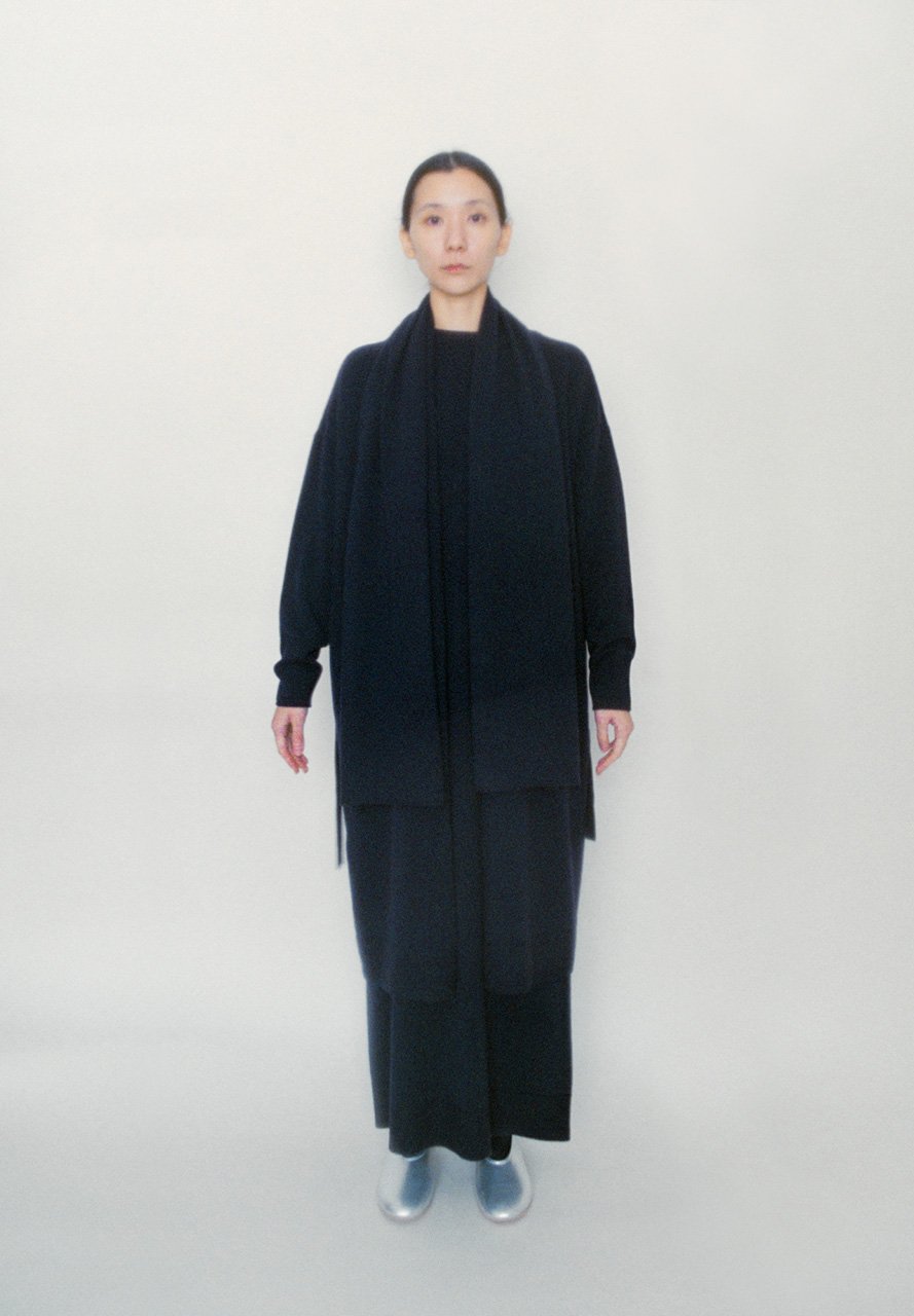 Light and warm gray colored cashmere haori coat with long dress and scarf