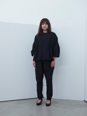Cotton paper voile classic doll shirt, Cotton linen classic broadcloth “tattuke” pants, Deerskin “koshin” folk pumps
