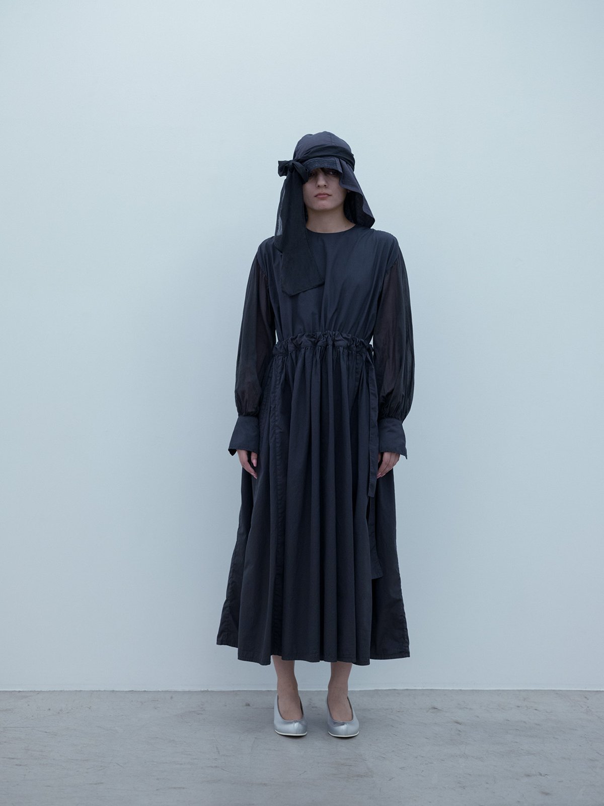 Suvin cotton broadcloth sumi-yambaru colored farmer dress, Veil short hat