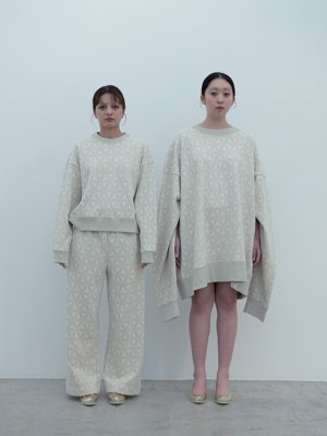 Left | Flower of life sweatshirt and sweatpantsRight | Flower of life big sweatshirt