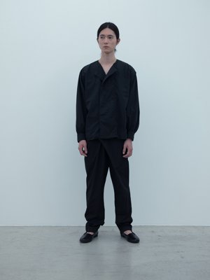 Cotton silk broadcloth black-colored master of tea ceremony shirt and wrapped pants