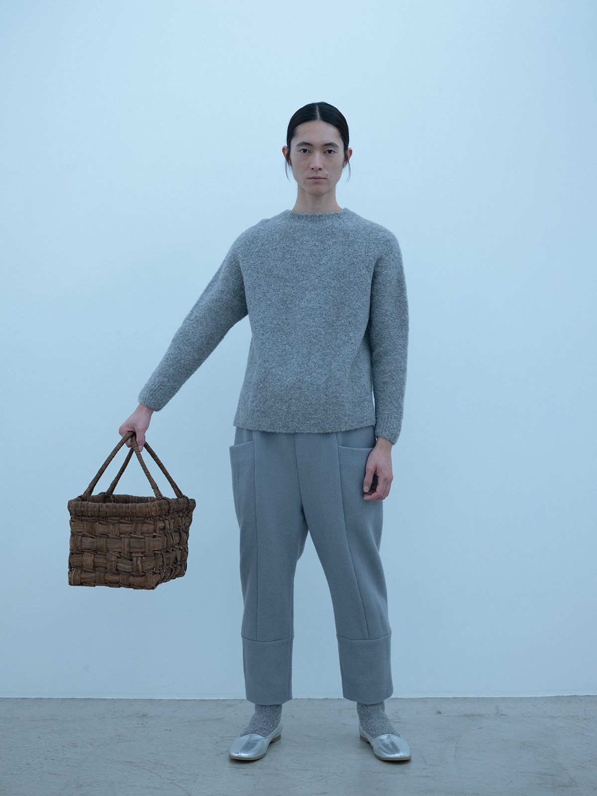 Alpaca loop knit sweater, Herringbone shetland wool winter folk pants, Wild grapevine hand basket, Fulgent silver Koshin folk shoes
