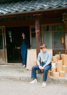 Organic cotton ryugu crest embroidery shirt, Natural indigo-dyed hand-woven organic kara cotton denim pants, Naturally-tanned leather belt and envelope purse